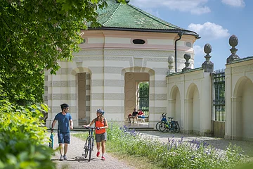 Altmuehtal-RadlerEichstättHofgarten-Donau-Sehenswürdigeikt-DietmarDenger