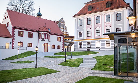 Leitheim-Schloss2-Donau-Sehenswürdigkeit-MarkusSchnitzler